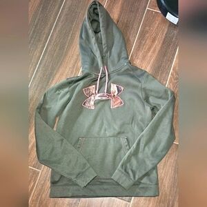 UNDER ARMOUR ARMY GREEN PI K CAMOUFLAGE HOODIE SWEATSHIRT SZ MEDIUM